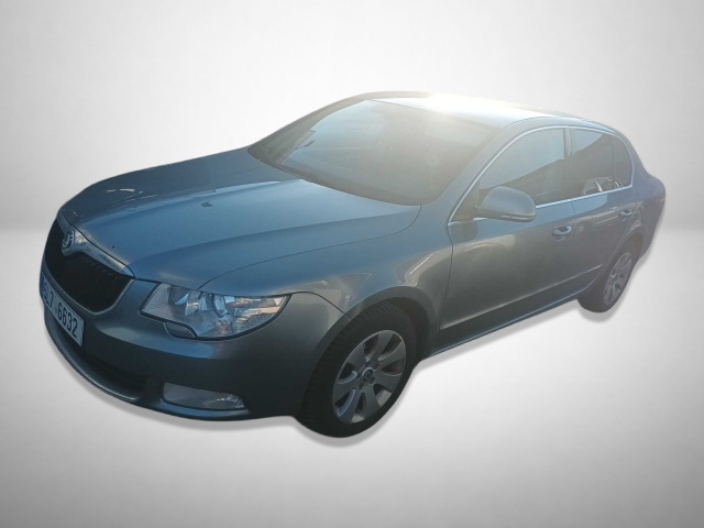 Škoda Superb 2011