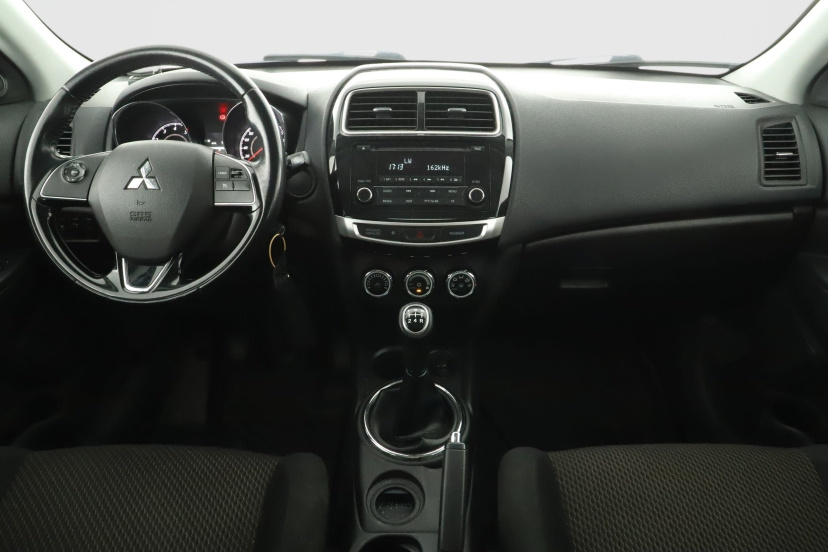 Mitsubishi ASX, 2016