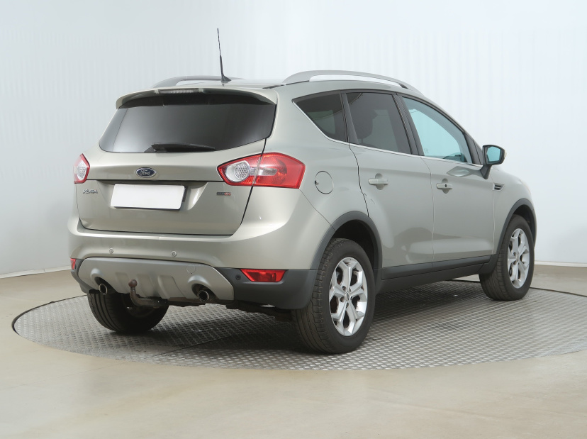 Ford Kuga, 2009