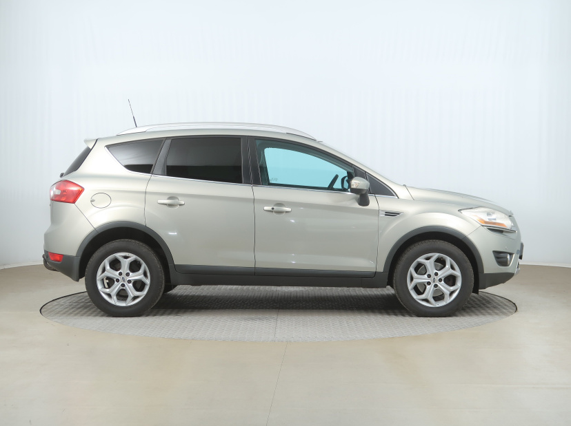 Ford Kuga, 2009