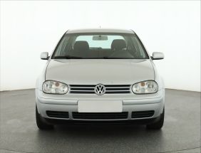 Volkswagen Golf - 2003