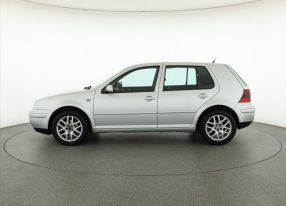 Volkswagen Golf - 2003