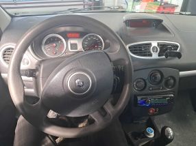 Renault Clio - 2011