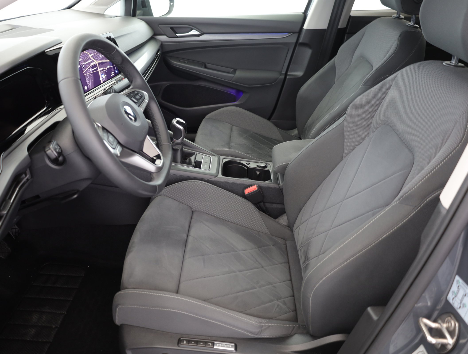 Volkswagen Golf - 2021