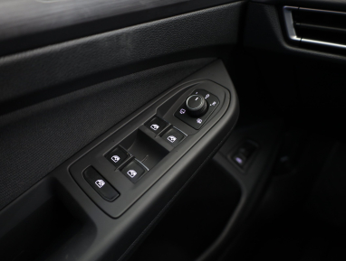 Volkswagen Golf - 2021