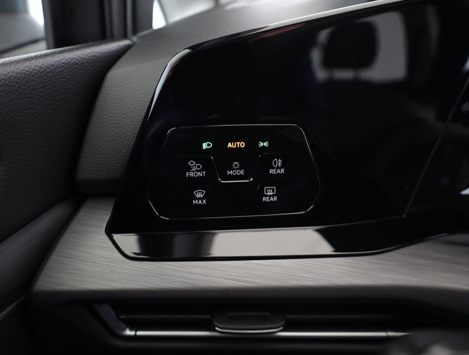 Volkswagen Golf - 2021