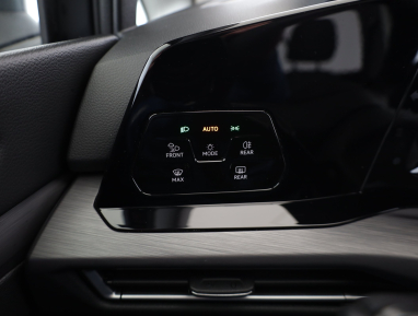 Volkswagen Golf - 2021