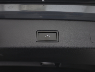 Volkswagen Golf - 2021