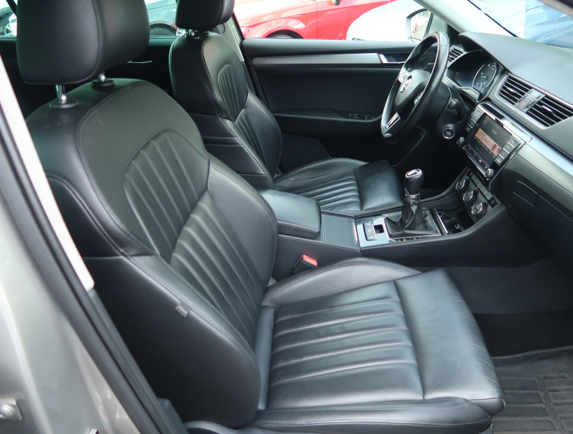 Škoda Superb, 2016