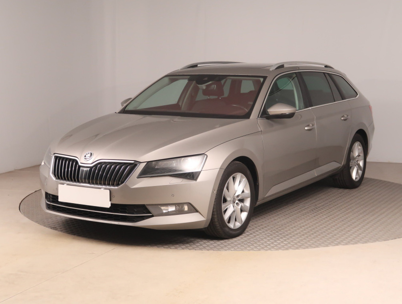 Škoda Superb, 2016