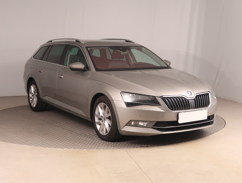 Škoda Superb, 2016