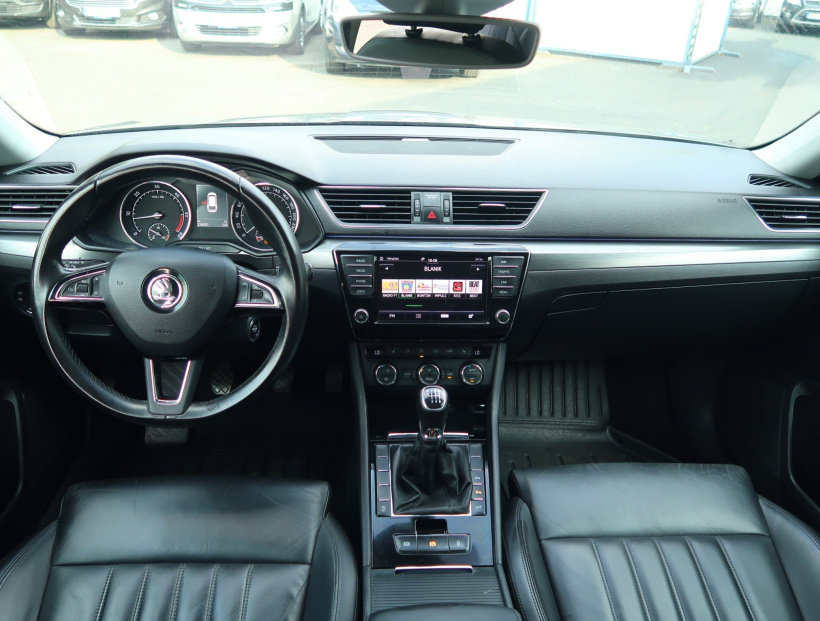 Škoda Superb, 2016