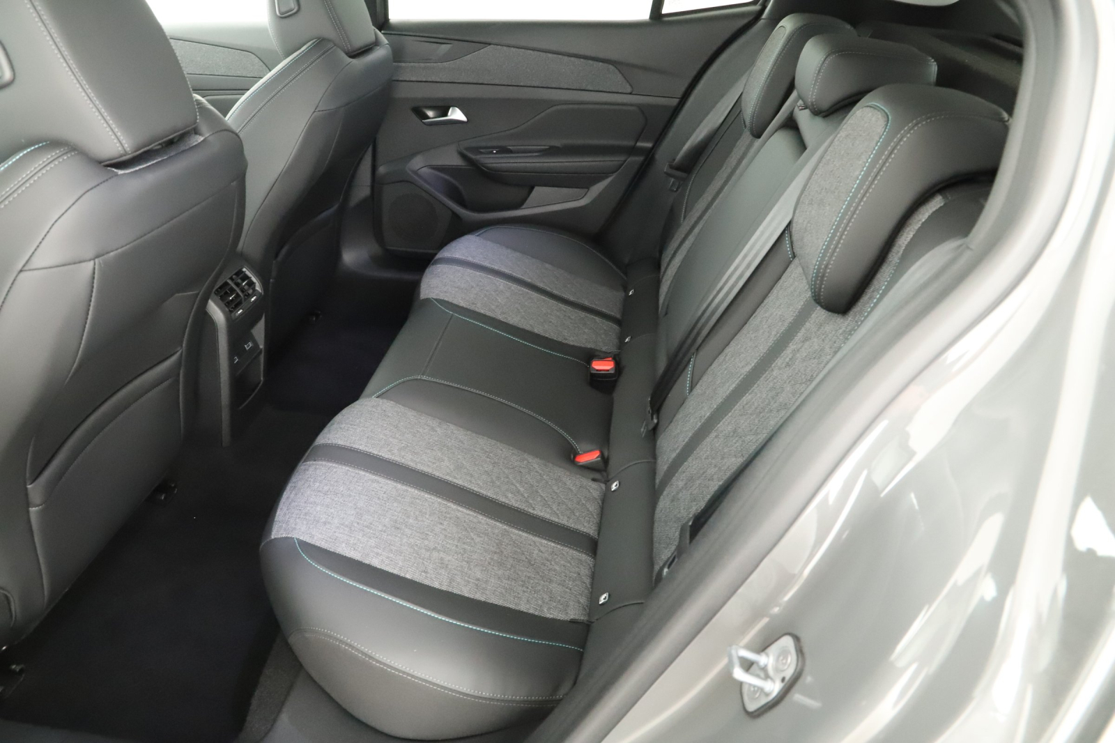 Peugeot 408 - 2024