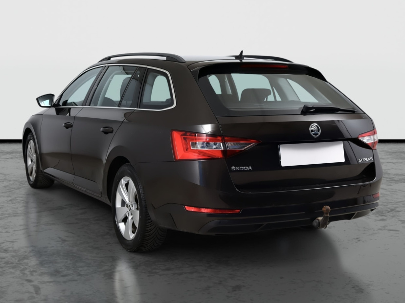 Škoda Superb, 2016