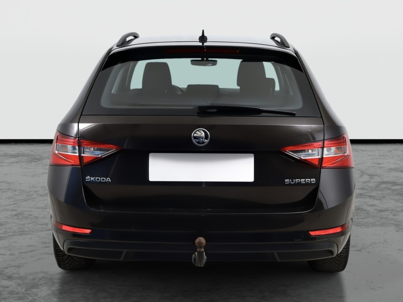 Škoda Superb, 2016