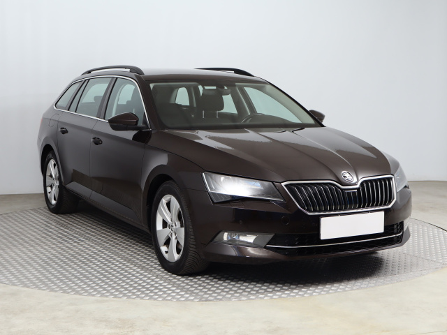 Škoda Superb 2016