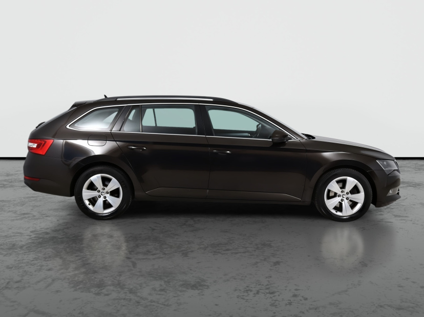 Škoda Superb, 2016