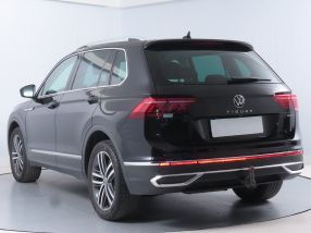 Volkswagen Tiguan - 2020
