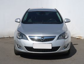 Opel Astra - 2010