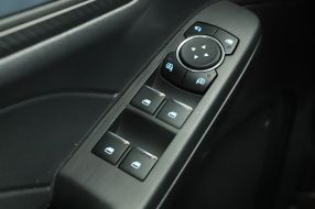Ford Kuga - 2024