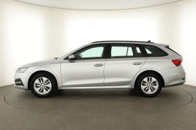 Škoda Octavia - 2022