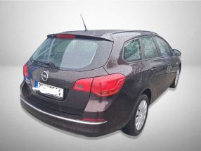 Opel Astra - 2013