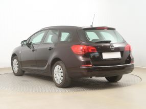 Opel Astra - 2013