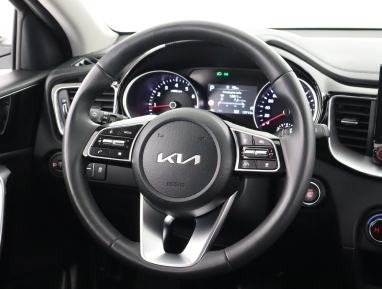 Kia XCeed - 2025