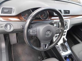 Volkswagen Passat - 2014