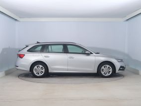 Škoda Octavia - 2022