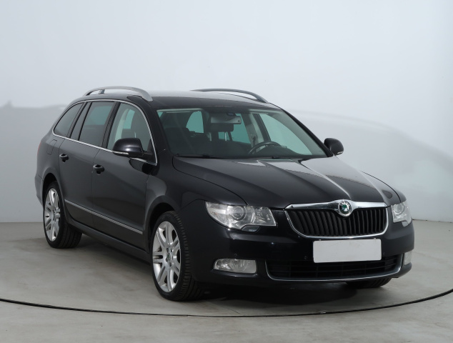 Škoda Superb 2011