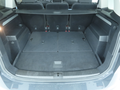 Volkswagen Touran - 2023