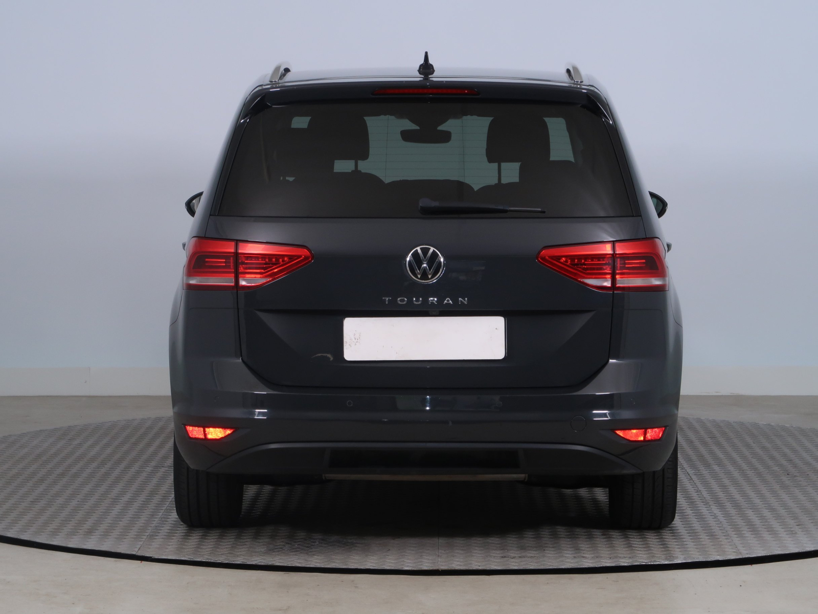 Volkswagen Touran - 2023