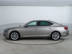 Škoda Superb - 2015