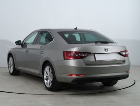 Škoda Superb - 2015