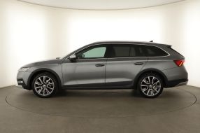 Škoda Octavia Scout - 2023