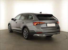 Škoda Octavia Scout - 2023