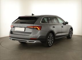 Škoda Octavia Scout - 2023