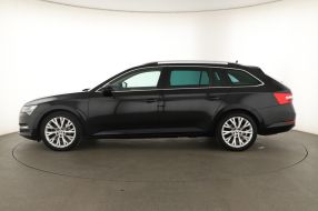 Škoda Superb - 2021