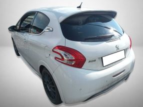 Peugeot 208 - 2013