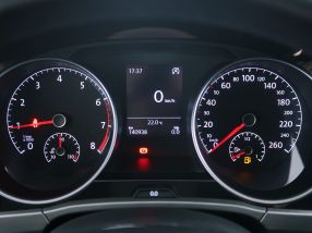Volkswagen Touran - 2021