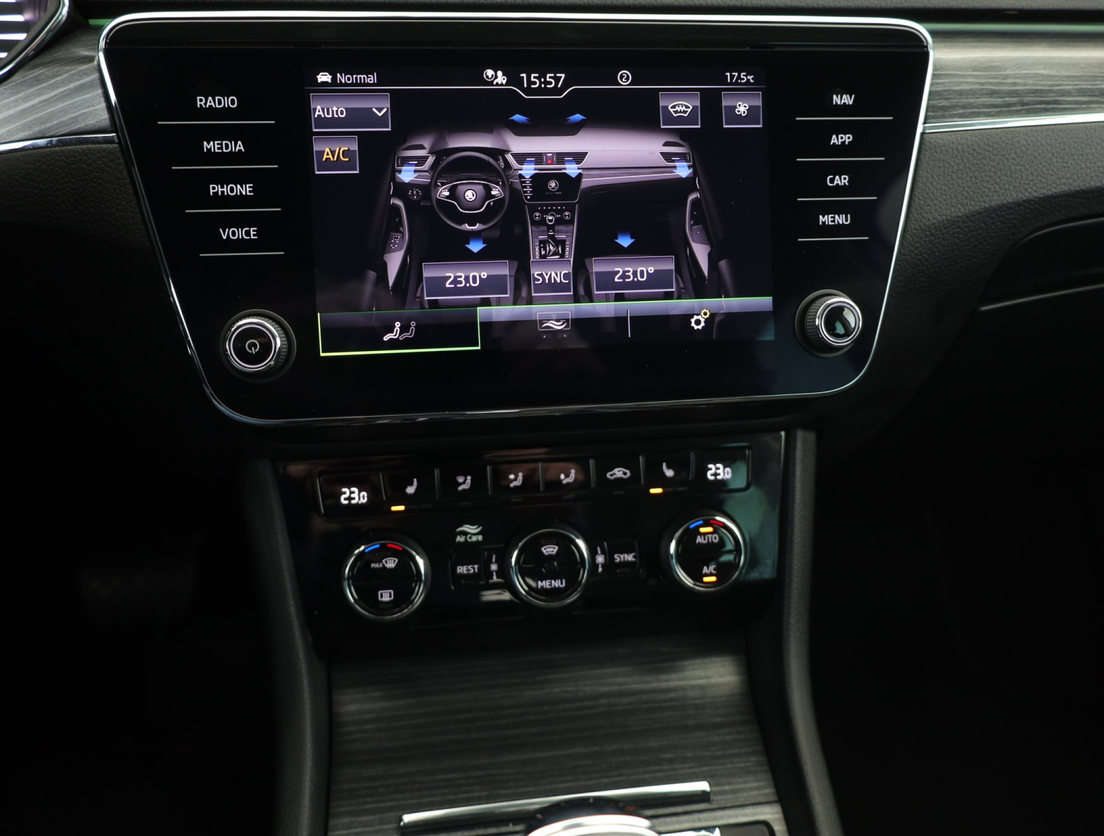 Škoda Superb - 2022