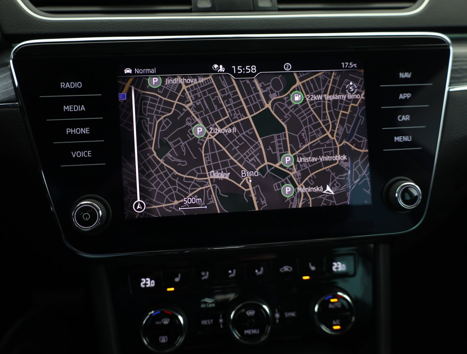 Škoda Superb - 2022