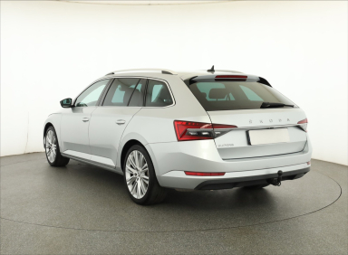 Škoda Superb - 2022