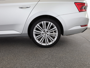 Škoda Superb - 2022