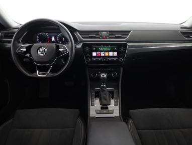 Škoda Superb - 2022