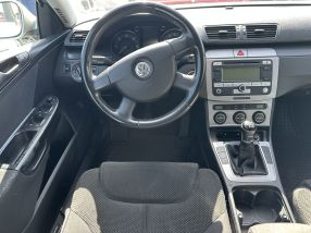 Volkswagen Passat - 2005