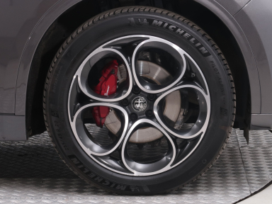 Alfa Romeo Stelvio - 2023