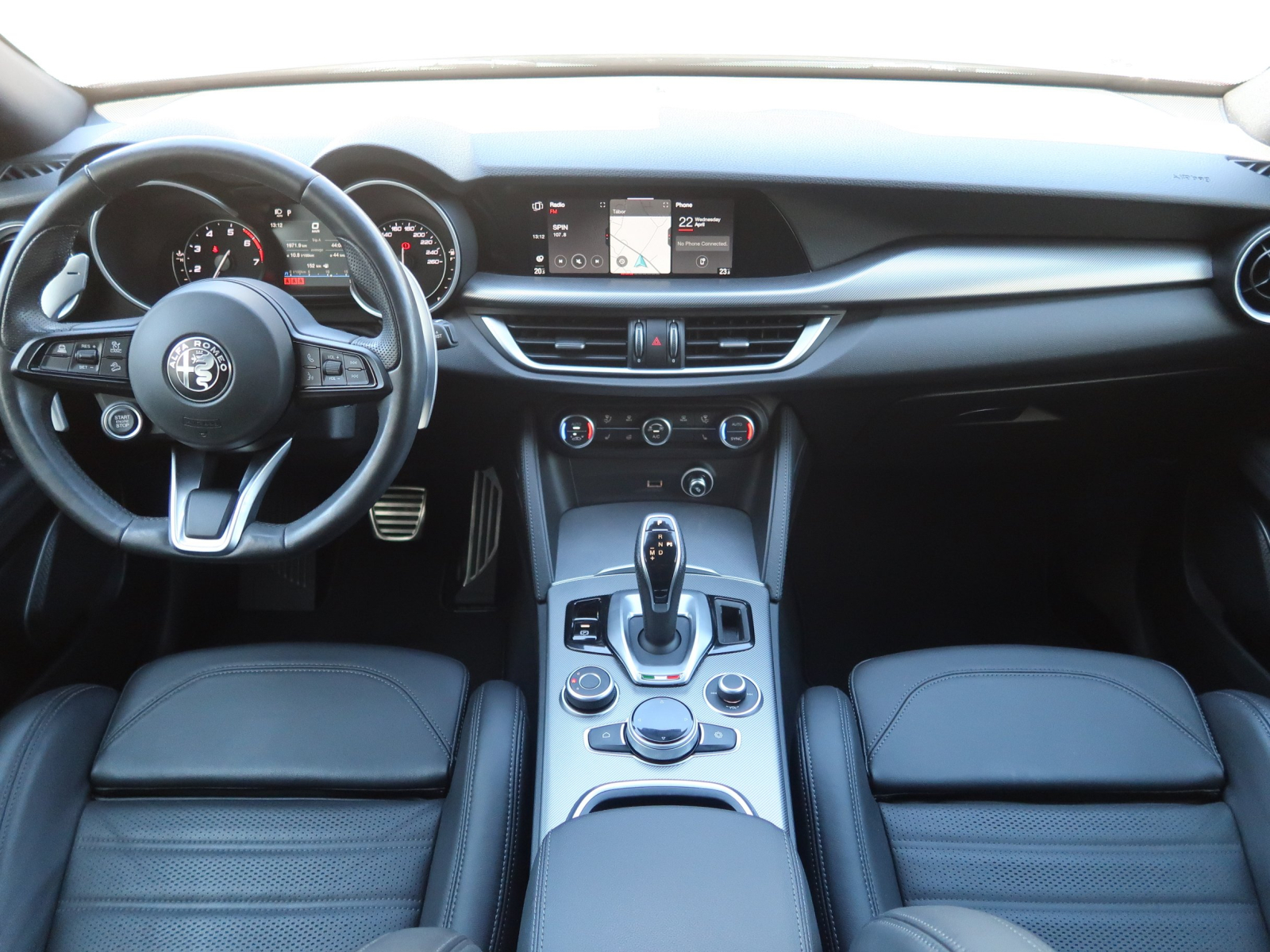 Alfa Romeo Stelvio - 2023