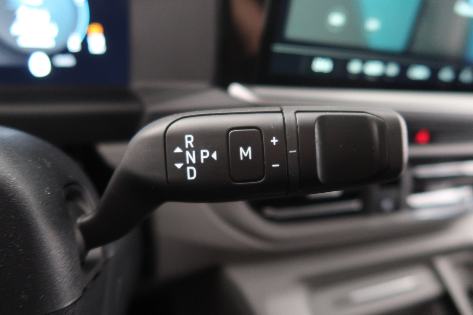 Volkswagen Caravelle - 2025